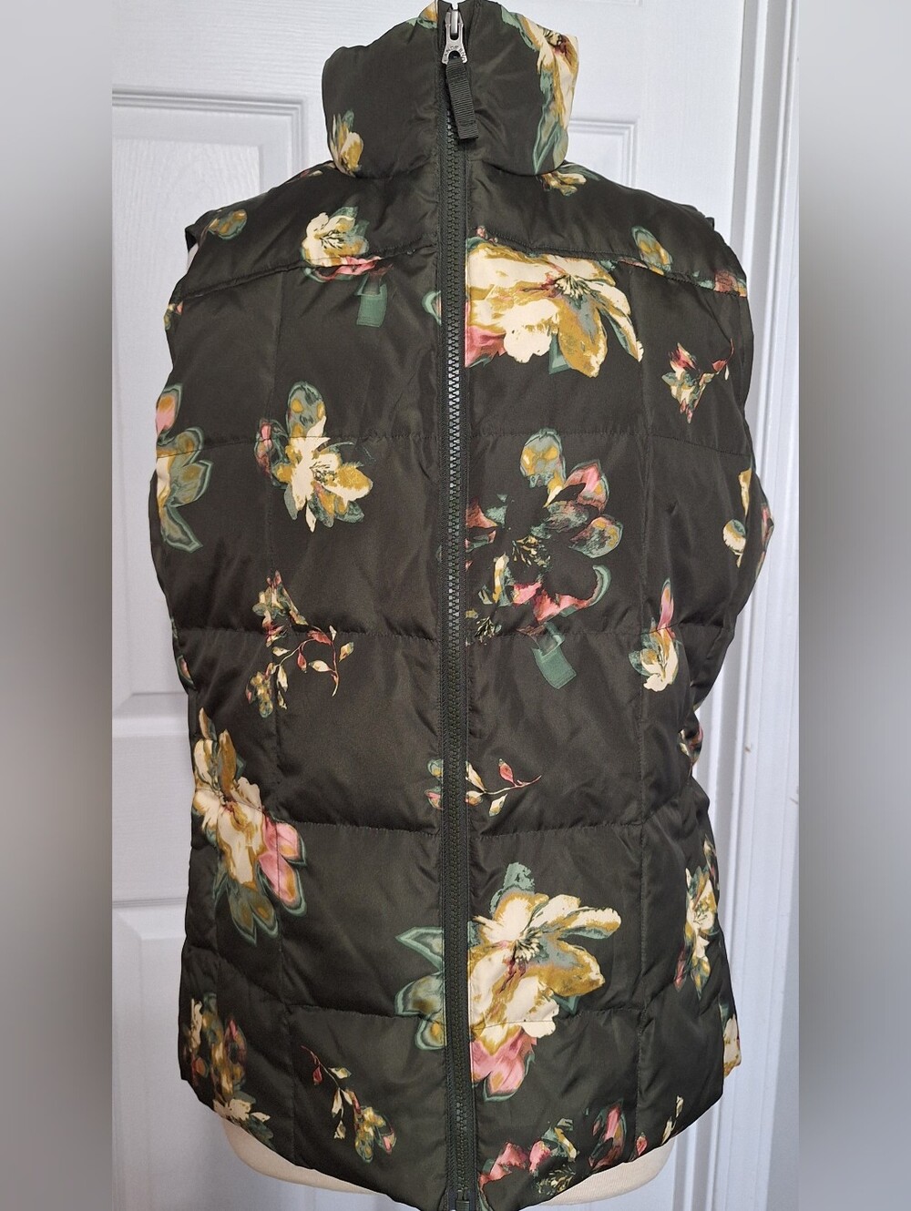 Lands' End Olive Green Floral Quilted Puffer Vest